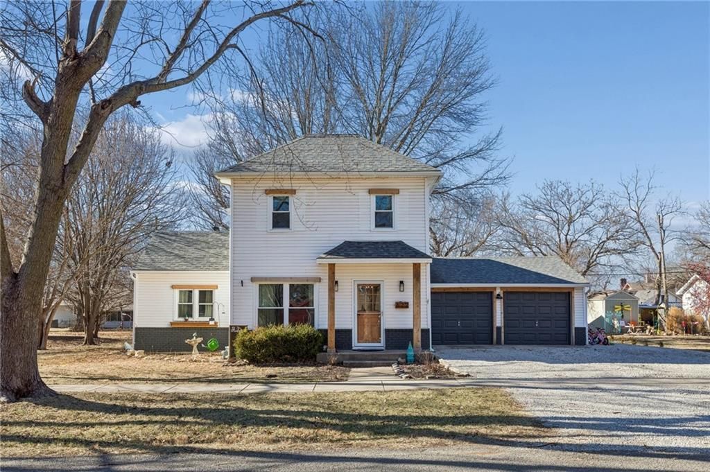 622 Oak Street, Wellsville, KS 66092 Main Photo