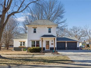 622 Oak Street, Wellsville, KS 66092