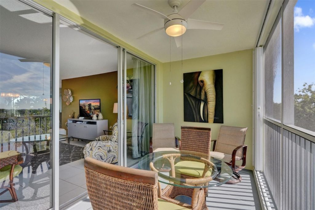 2681 S Course Drive, Unit 609, Pompano Beach, FL 33069 Photo