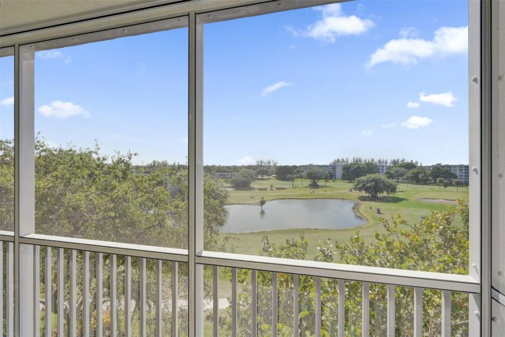 2681 S Course Drive, Unit 609, Pompano Beach, FL 33069 Photo