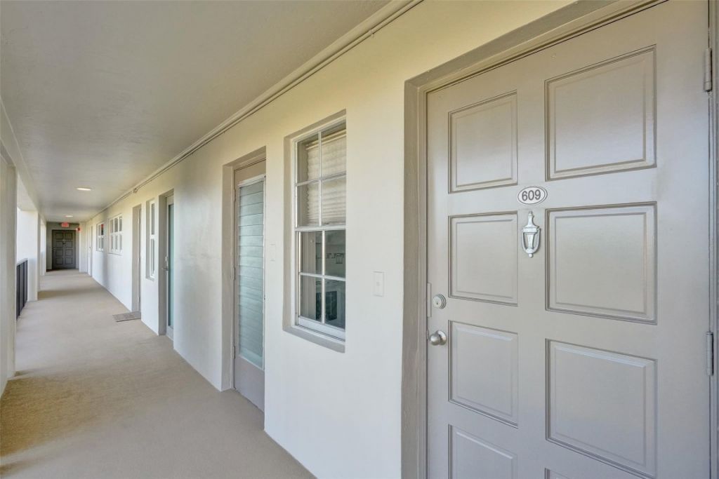 2681 S Course Drive, Unit 609, Pompano Beach, FL 33069 Photo