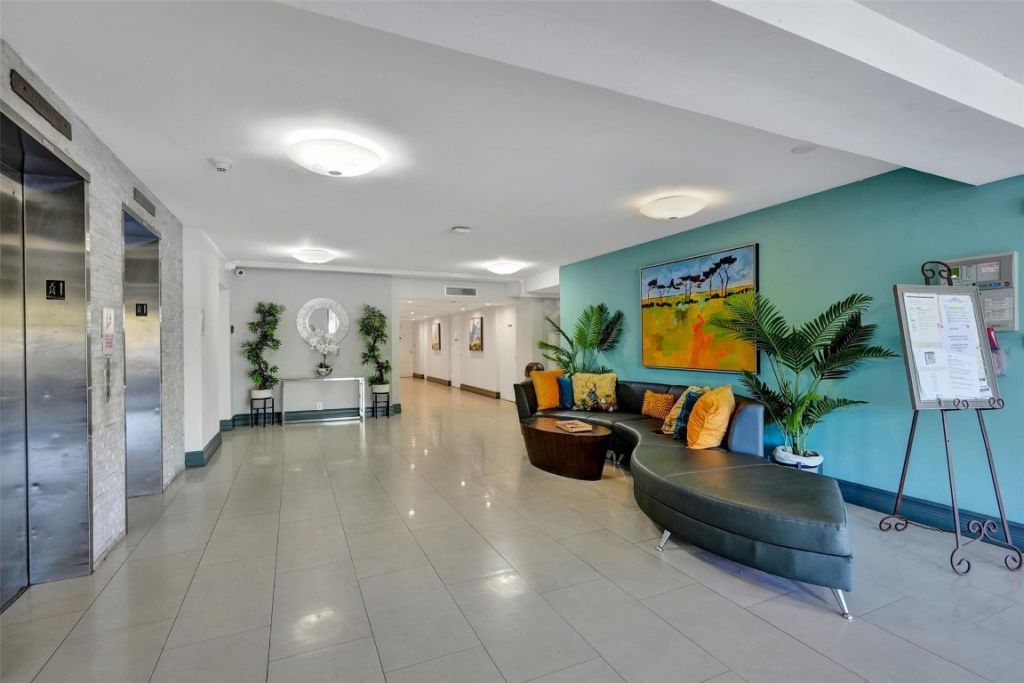 2681 S Course Drive, Unit 609, Pompano Beach, FL 33069 Photo