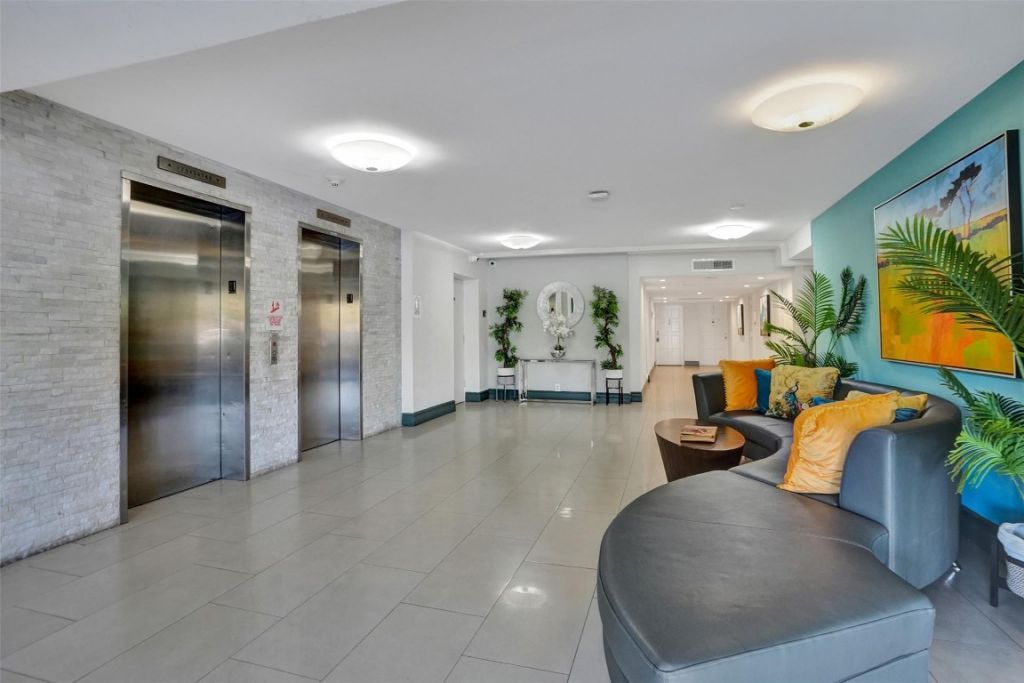 2681 S Course Drive, Unit 609, Pompano Beach, FL 33069 Photo