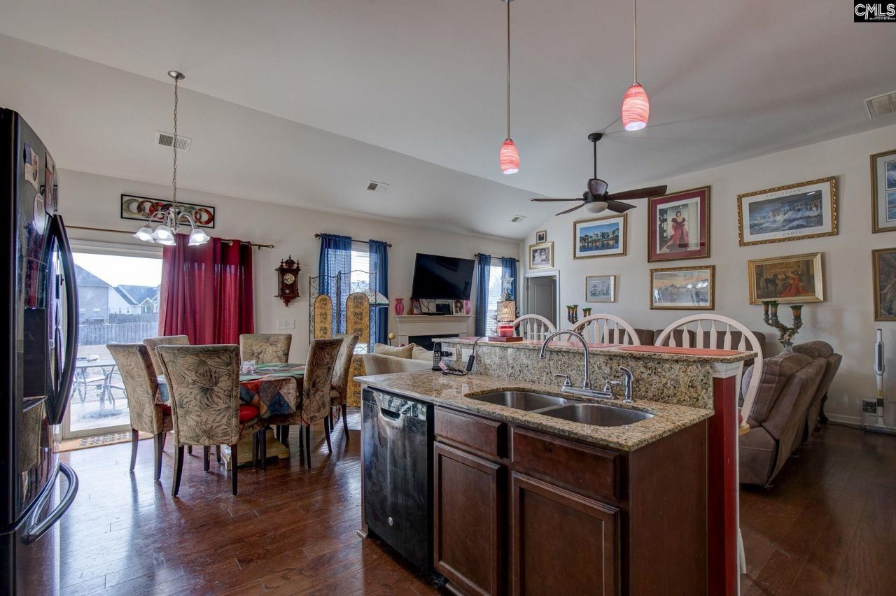 709 Spring Cress Drive Photo 9