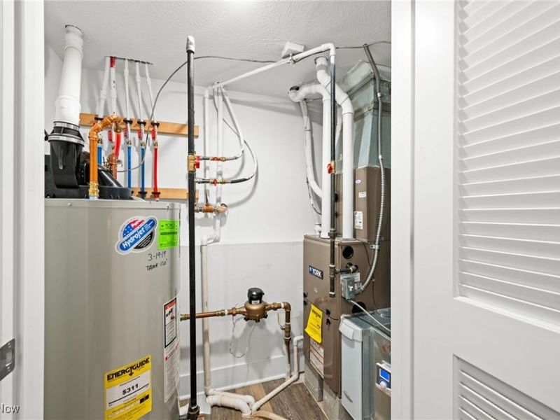 5909 Father Caruso Drive, Cleveland, OH 44102 Photo 40