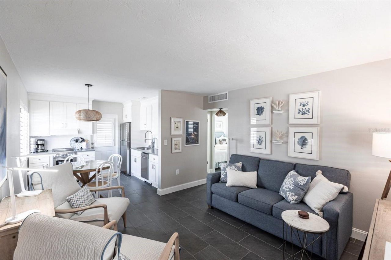 6020 Midnight Pass Road, Unit 31, Sarasota, FL 34242 Photo