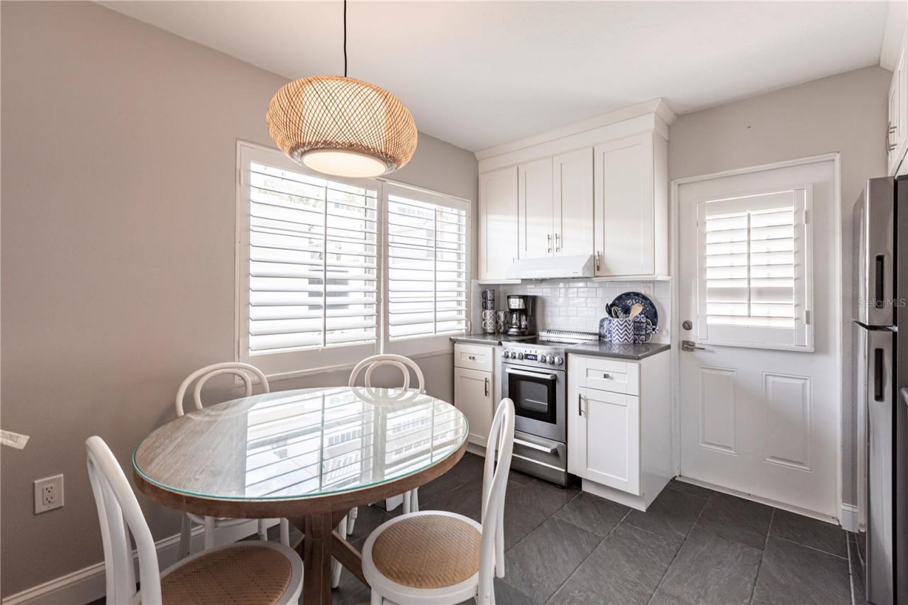 6020 Midnight Pass Road, Unit 31, Sarasota, FL 34242 Photo