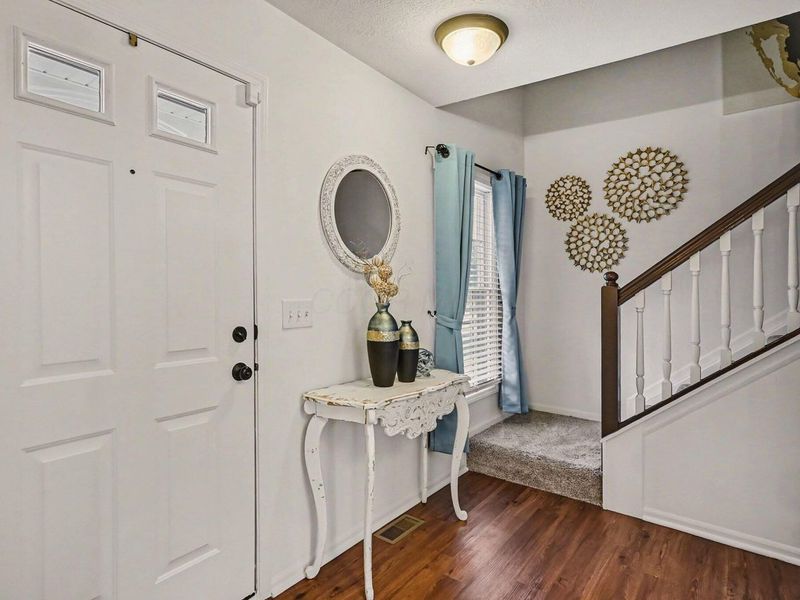 3144 Gideon Lane, Columbus, OH 43219 Photo 6