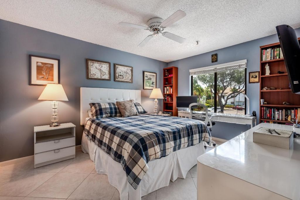 7689 Glendevon Lane, Unit 1807, Delray Beach, FL 33446 Photo