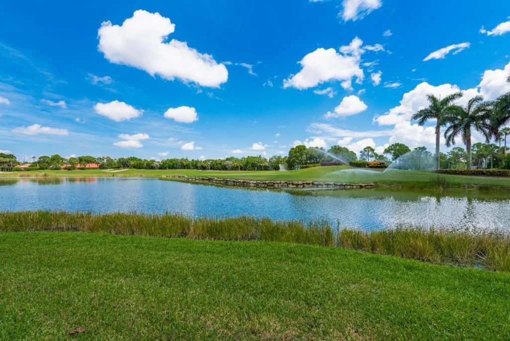 7689 Glendevon Lane, Unit 1807, Delray Beach, FL 33446 Photo