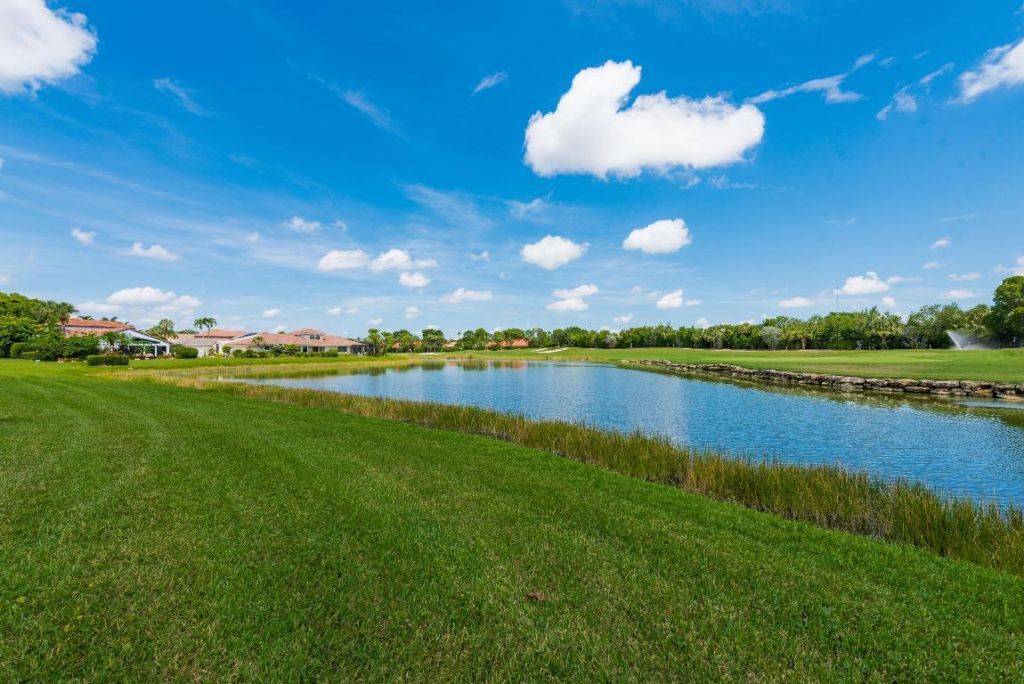 7689 Glendevon Lane, Unit 1807, Delray Beach, FL 33446 Photo