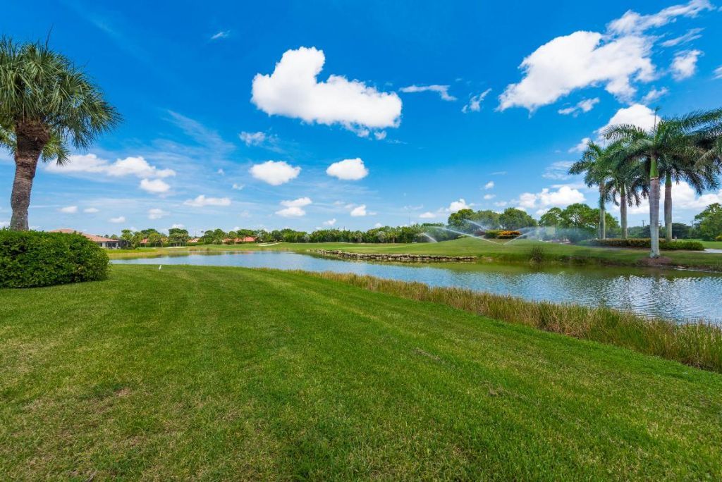 7689 Glendevon Lane, Unit 1807, Delray Beach, FL 33446 Photo
