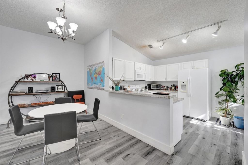 11970 NW 11th Street, Pembroke Pines, FL 33026 Photo