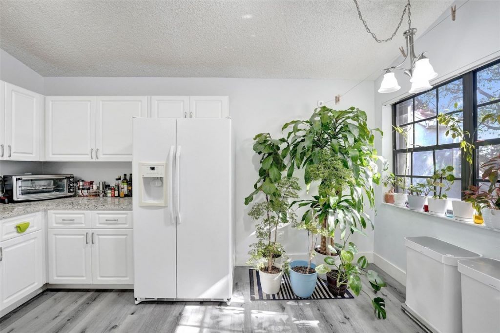 11970 NW 11th Street, Pembroke Pines, FL 33026 Photo