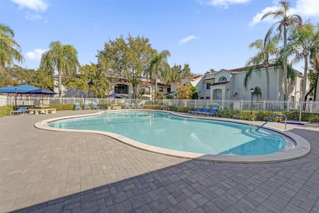 11970 NW 11th Street, Pembroke Pines, FL 33026 Photo