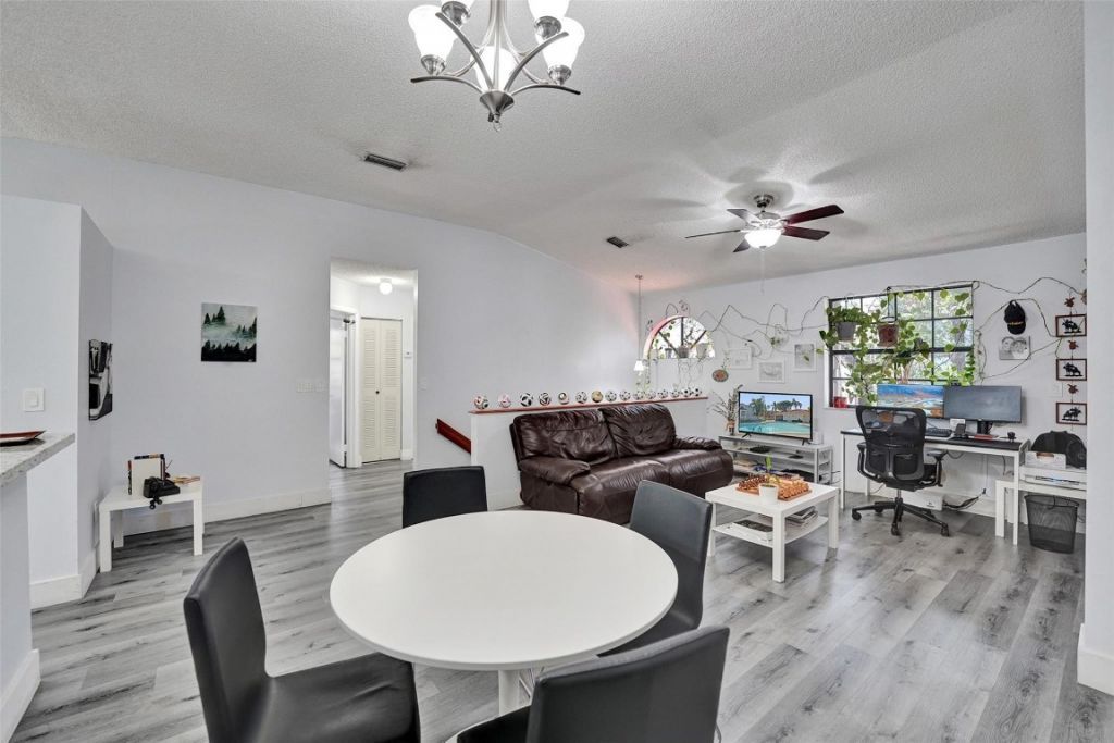 11970 NW 11th Street, Pembroke Pines, FL 33026 Photo