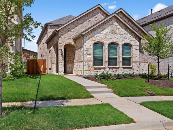 175 McCartt Drive, Lewisville, TX 75067