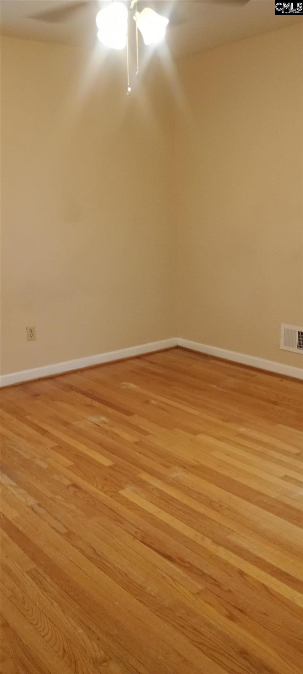 1607 Carousel Circle Photo 12