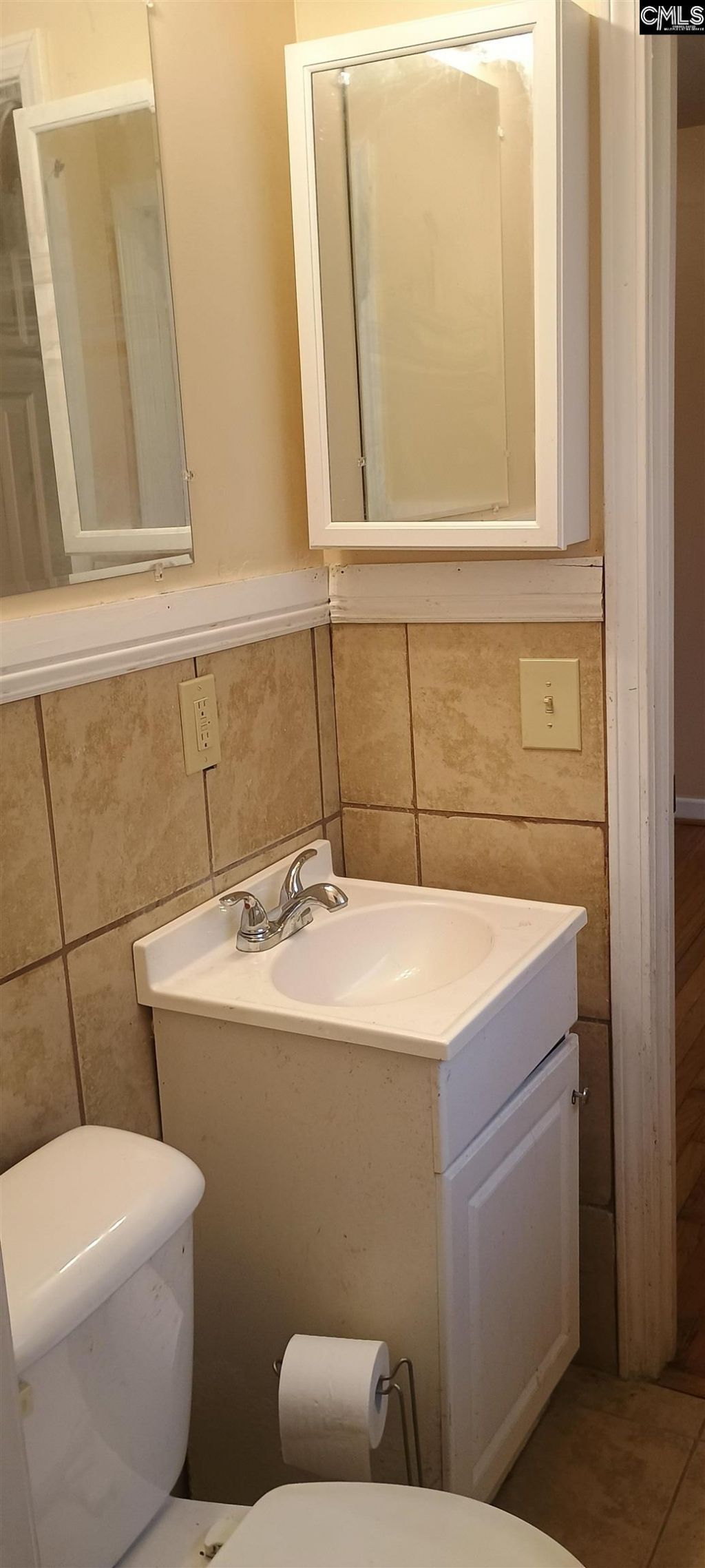 1607 Carousel Circle Photo 13