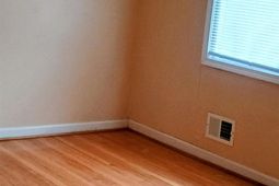 1607 Carousel Circle photo 4