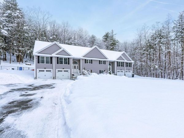 1109 Mammoth Road, Unit A, Pelham, NH 03076