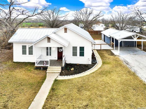 6971 county road 5223, Dhanis, TX 78850