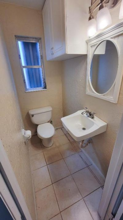 842 Selkirk Street, West Palm Beach, FL 33405 Photo