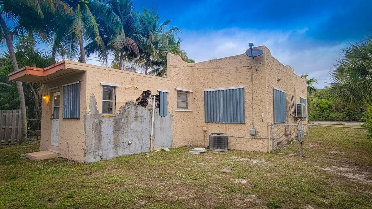 842 Selkirk Street, West Palm Beach, FL 33405 Photo