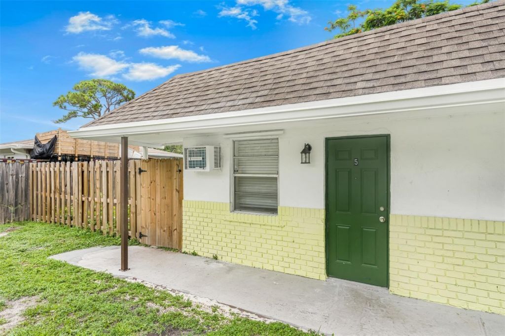 2865 SW 16th Street, Unit 4, Fort Lauderdale, FL 33312 Photo