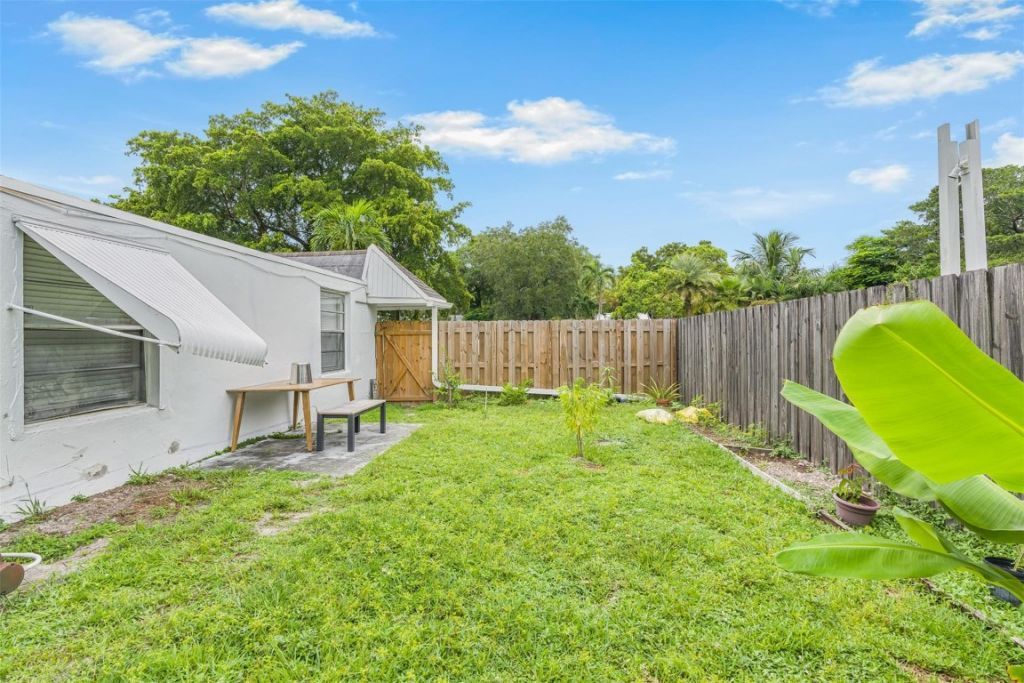 2865 SW 16th Street, Unit 4, Fort Lauderdale, FL 33312 Photo