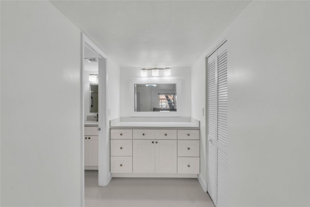 3920 Inverrary Boulevard, Unit 104-C, Lauderhill, FL 33319 Photo