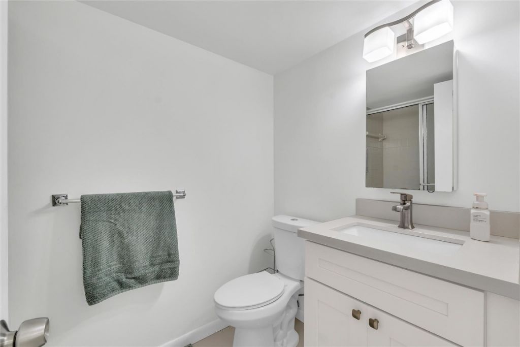 3920 Inverrary Boulevard, Unit 104-C, Lauderhill, FL 33319 Photo