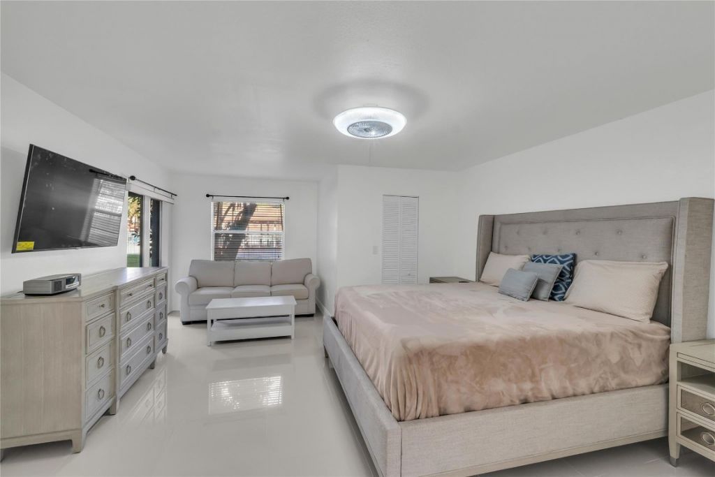 3920 Inverrary Boulevard, Unit 104-C, Lauderhill, FL 33319 Photo