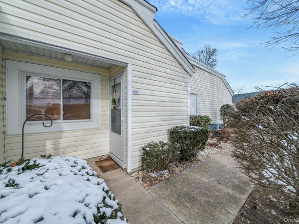 1107 Cabot Court N, Saint James, NY 11780