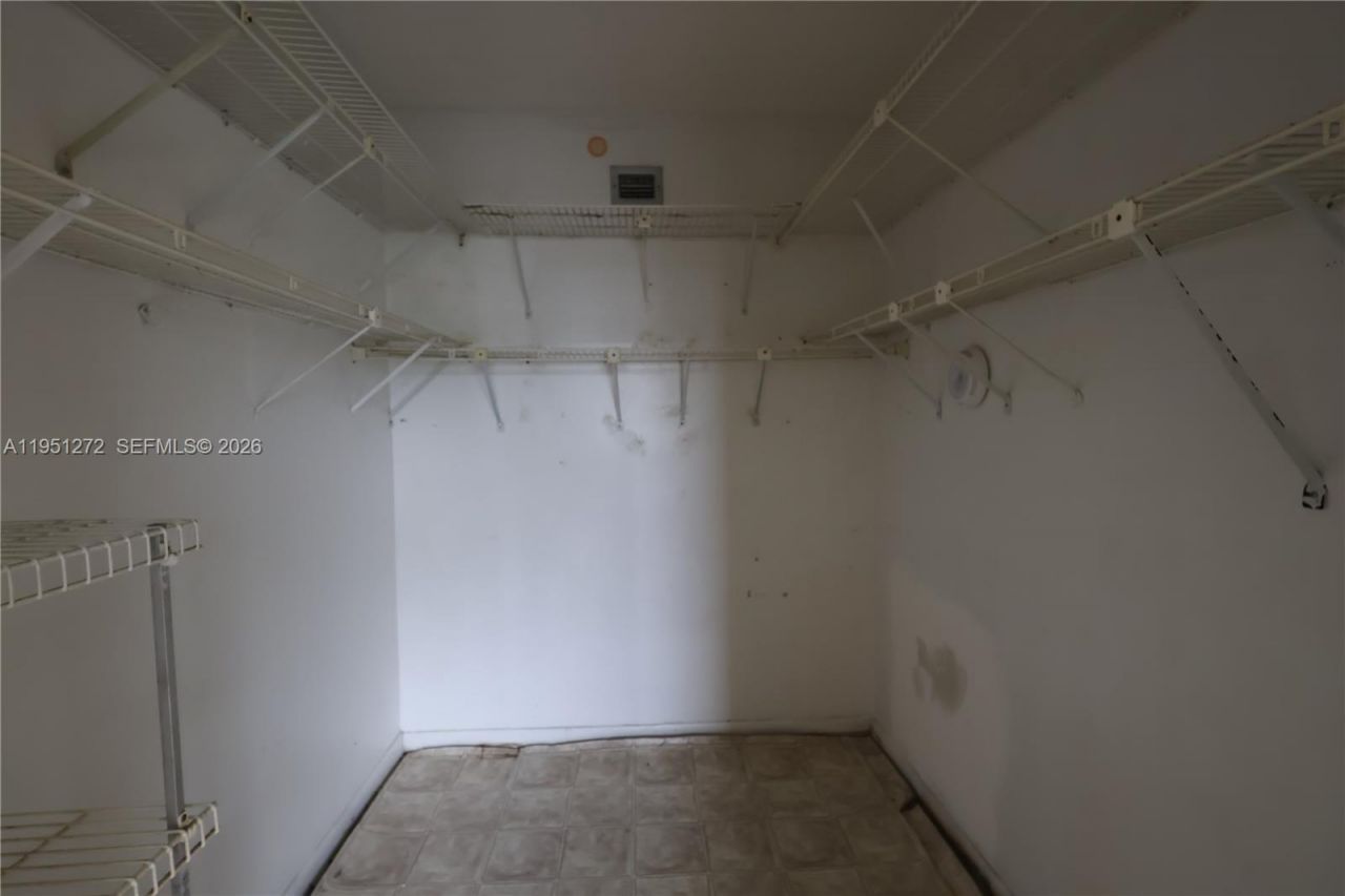 6005 Del Lago Cir, Unit 305, Sunrise, FL 33313 Photo