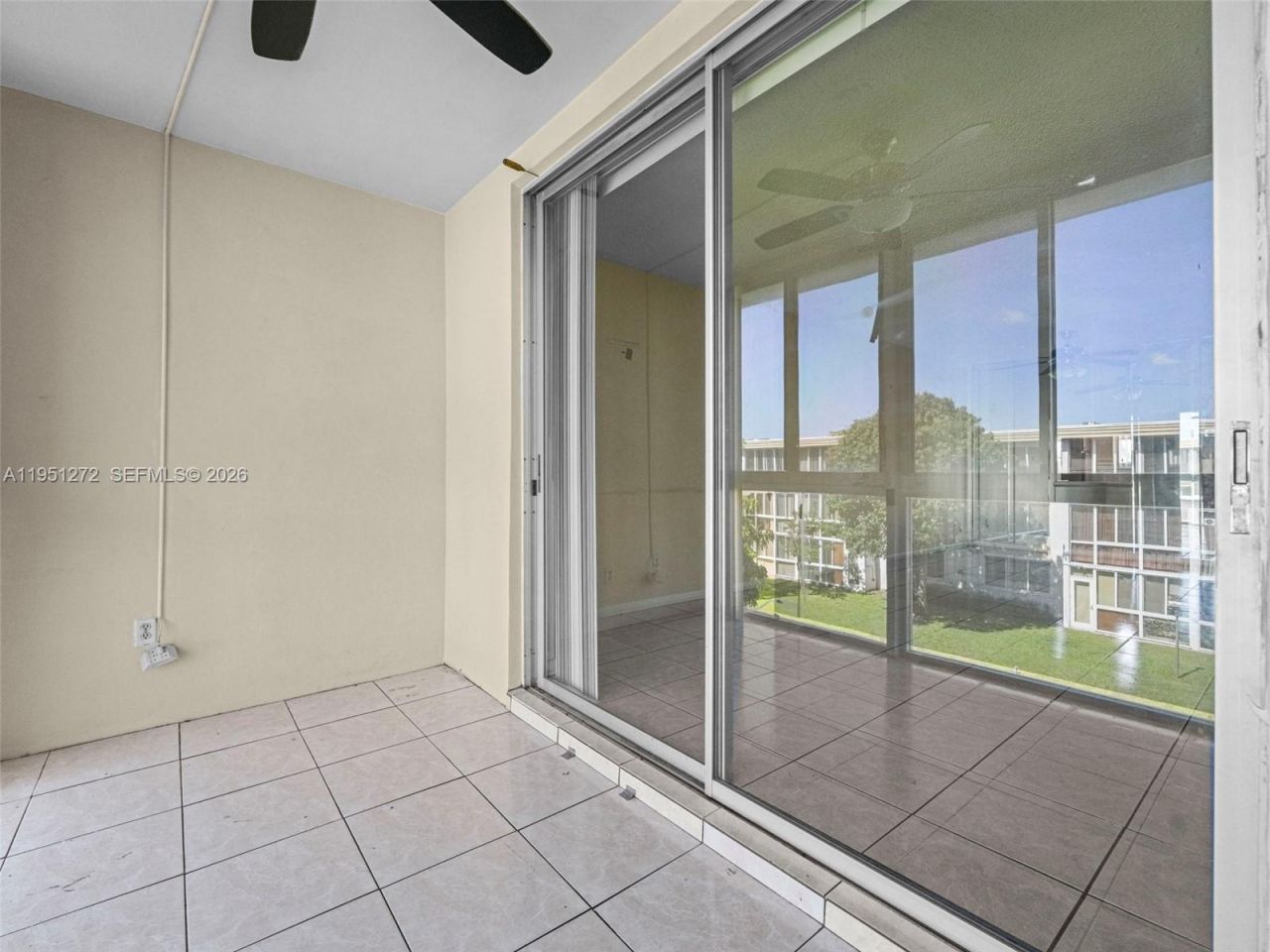 6005 Del Lago Cir, Unit 305, Sunrise, FL 33313 Photo