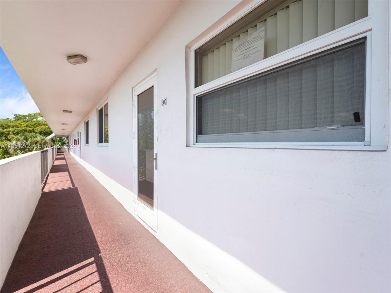 6005 Del Lago Cir, Unit 305, Sunrise, FL 33313 Photo