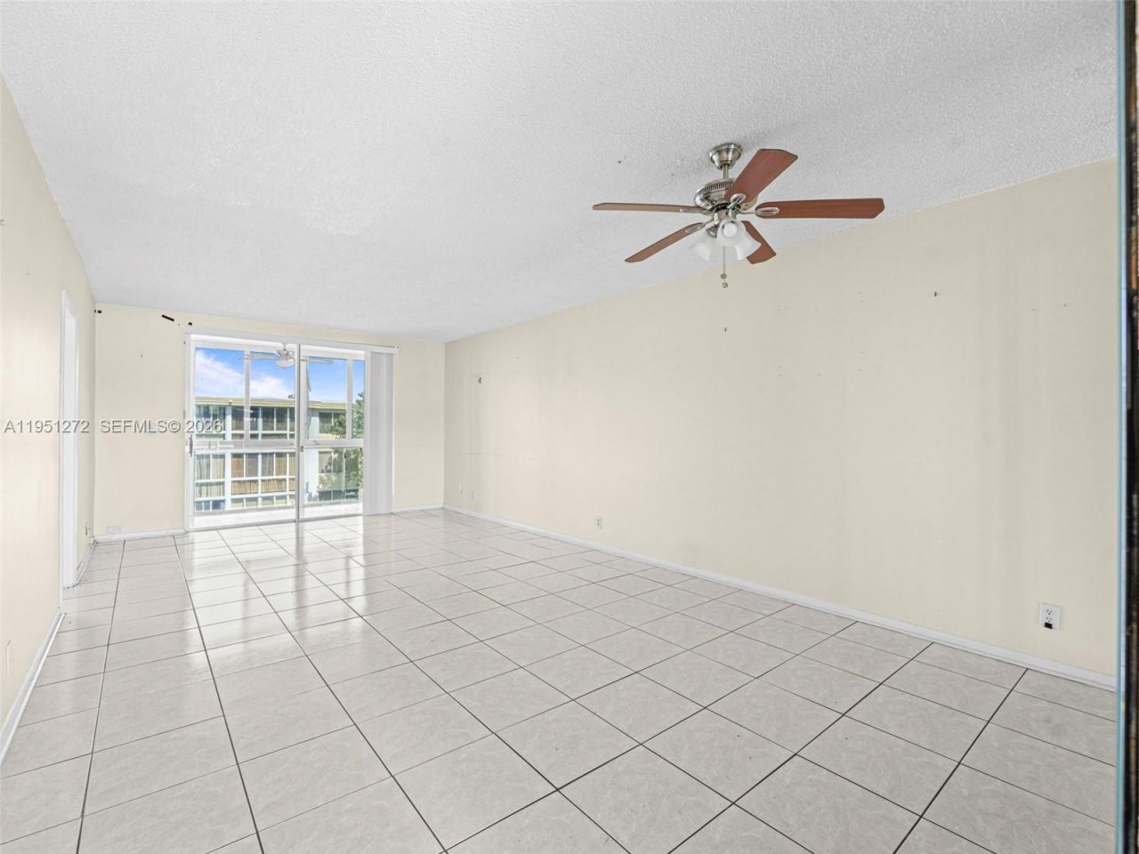 6005 Del Lago Cir, Unit 305, Sunrise, FL 33313 Photo