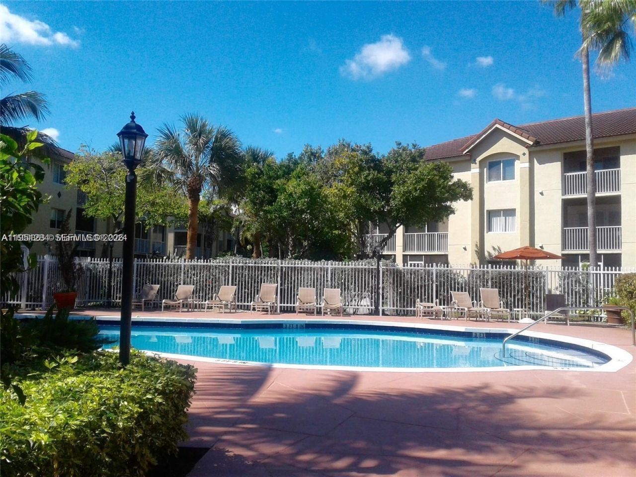 430 S Park Rd , Unit 3-303, Hollywood, FL 33021 Photo