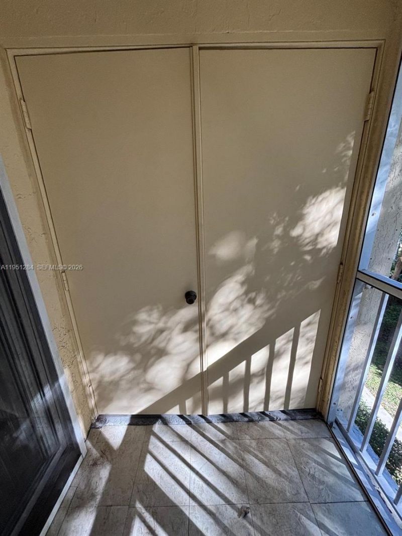 430 S Park Rd , Unit 3-303, Hollywood, FL 33021 Photo