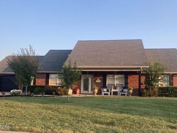 141 Edinburgh Drive, Lenoir City, TN 37771