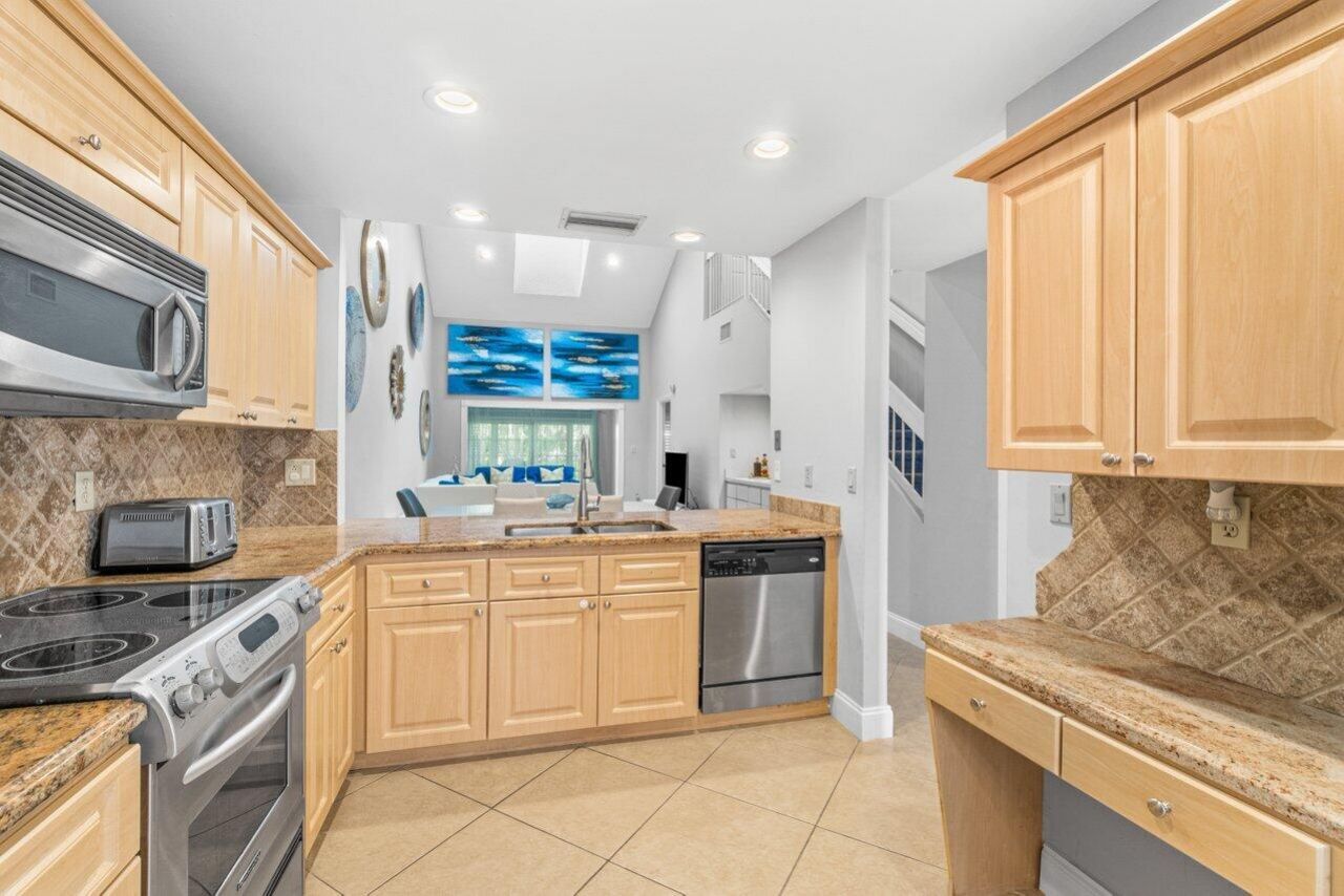 17064 Boca Club Boulevard, Unit 3, Boca Raton, FL 33487 Photo