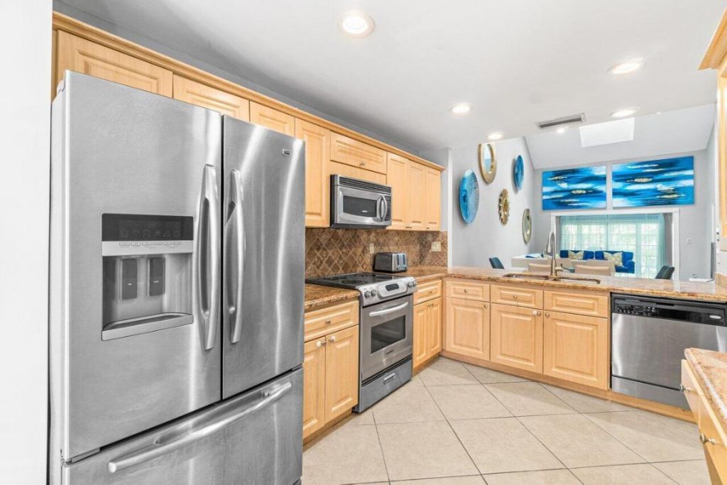 17064 Boca Club Boulevard, Unit 3, Boca Raton, FL 33487 Photo