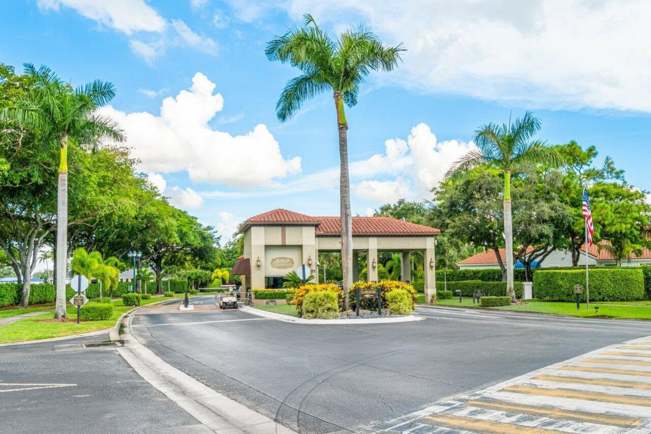 17064 Boca Club Boulevard, Unit 3, Boca Raton, FL 33487 Photo