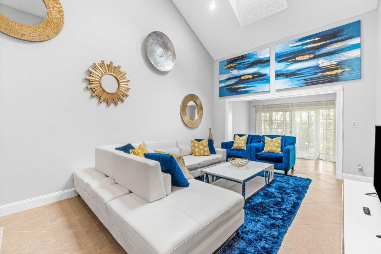 17064 Boca Club Boulevard, Unit 3, Boca Raton, FL 33487 Photo