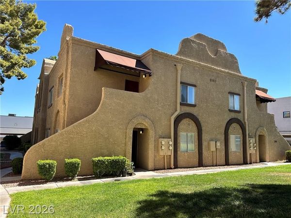 5161 PIONEER Avenue , Unit 201, Las Vegas, NV 89146