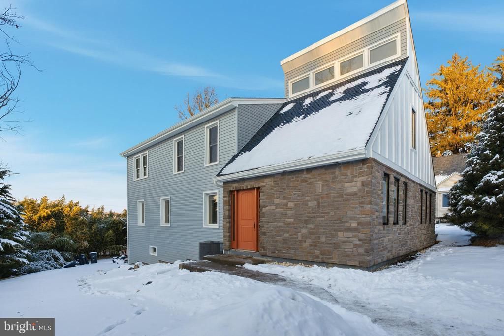 2480 Dale Road, Huntingdon Valley, PA 19006 Main Photo