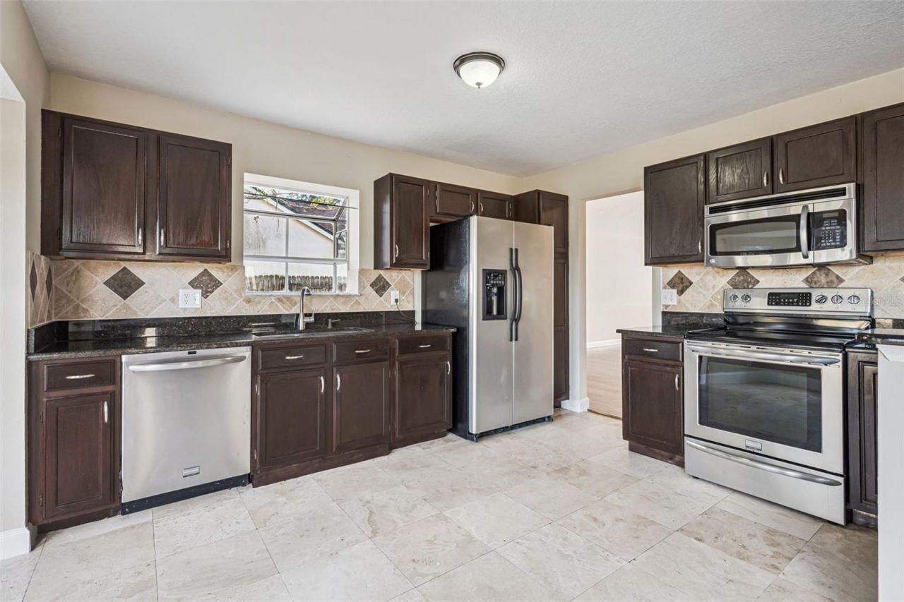 5439 Red Bone Lane, Orlando, FL 32810 Photo