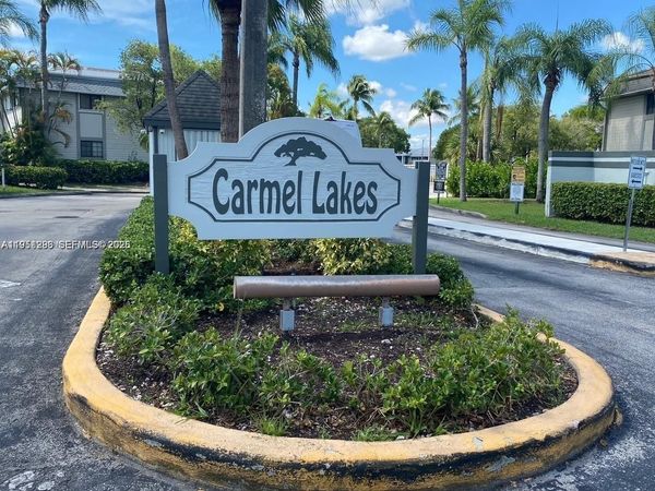 20760 NE 4th Ct, Unit 207, Miami, FL 33179