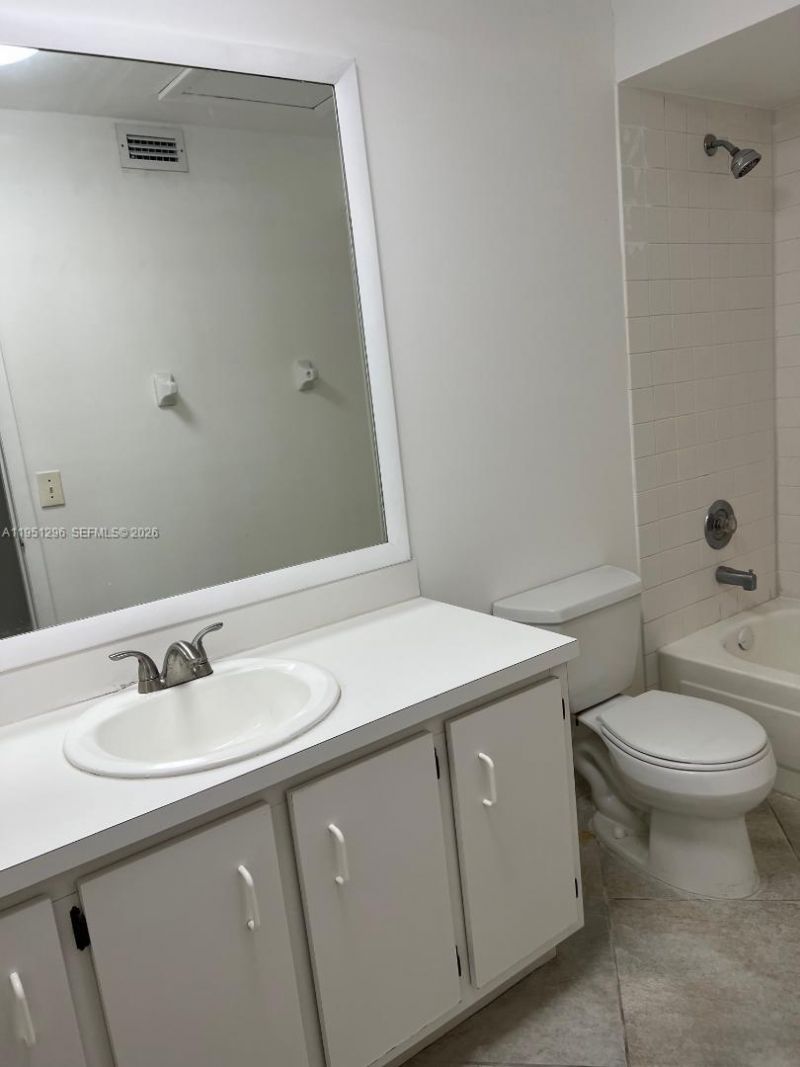 20760 NE 4th Ct, Unit 207, Miami, FL 33179 Photo